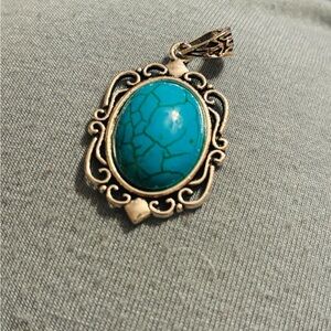 Stone Vintage-Style Pendant Necklace